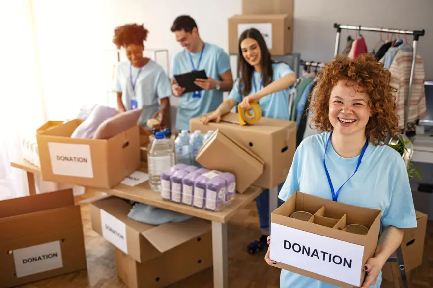 Jóvenes participando en un programa de Voluntariado Europeo