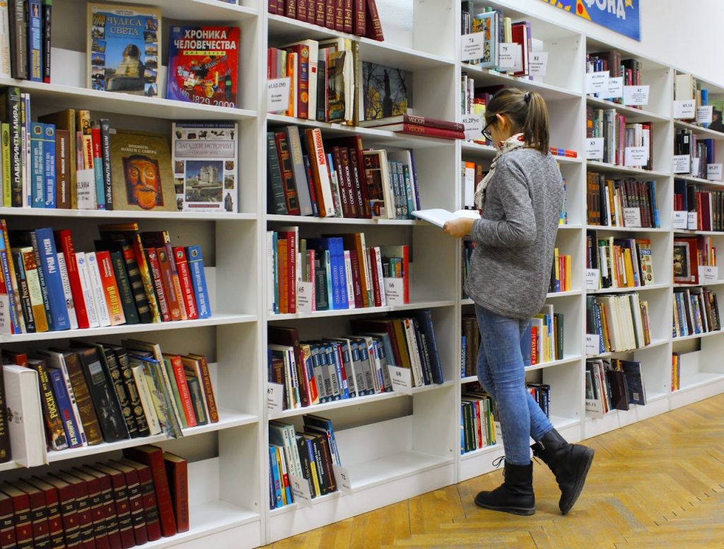 Bibliotecarios, una profesión relacionada con el libro